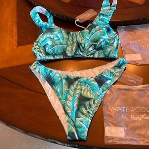 Kenny Flowers NWT   Size medium